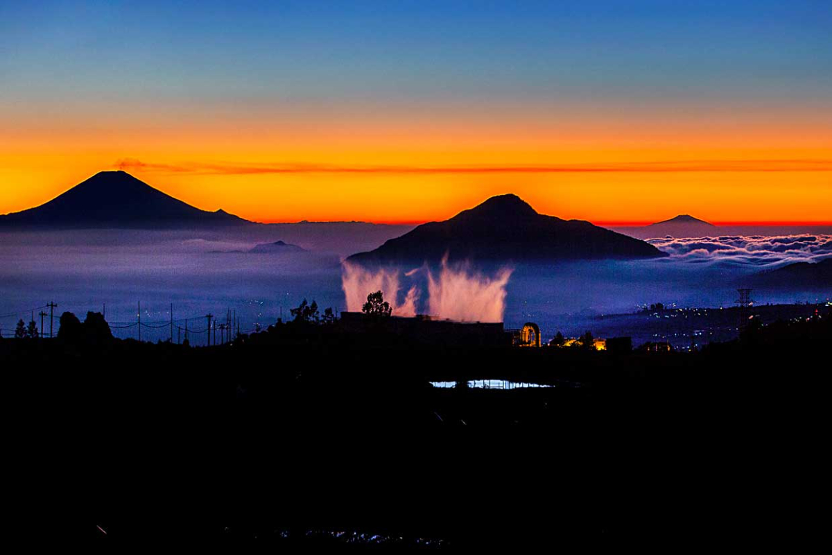 Mount Slamet & Geothermal - Sunset at Dieng